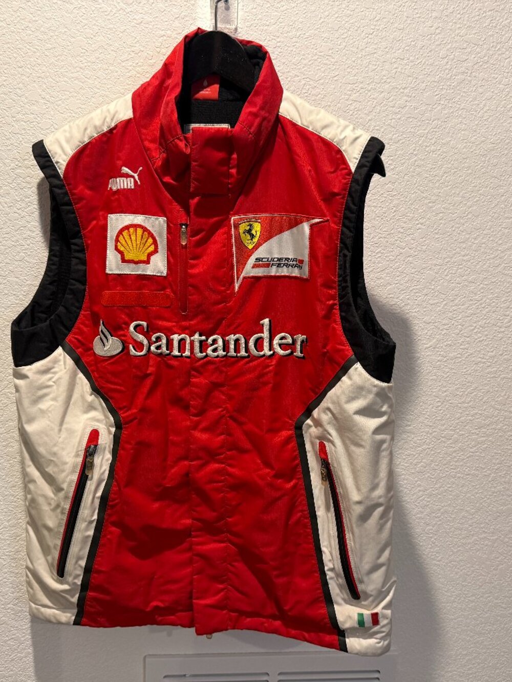 Ferrari Factory Vest 2011 Formula 1 Team  - Team Issued -Medium
